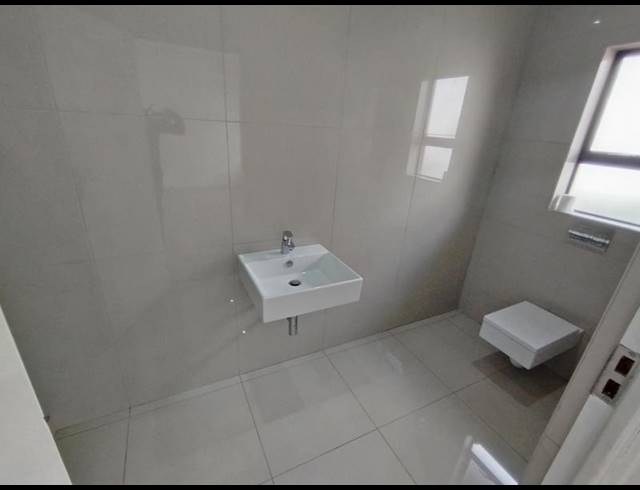4 BEDROOM HOUSE FOR SALE IN IZINGA